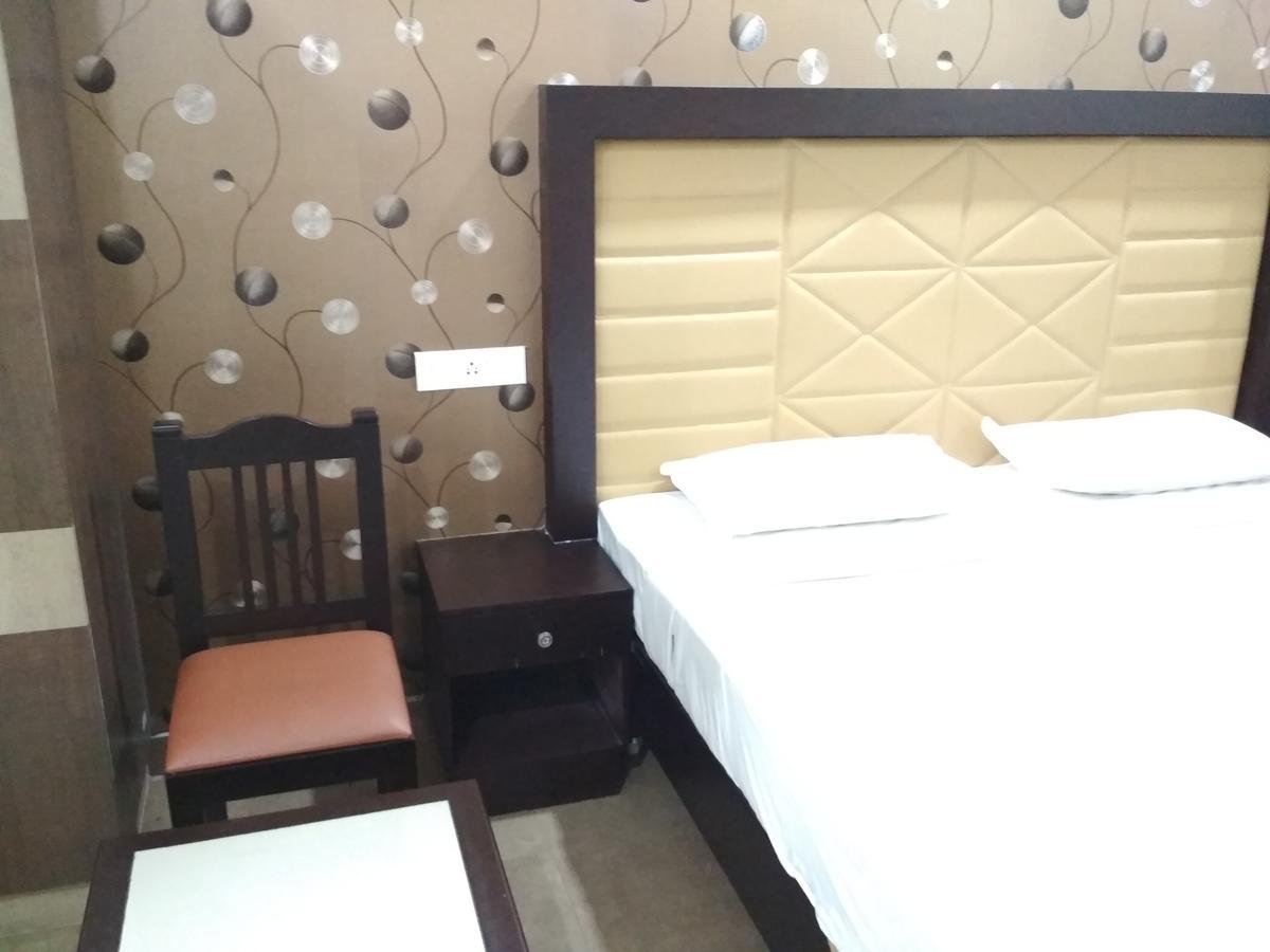 Hotel Rukmini Alwaye Εξωτερικό φωτογραφία