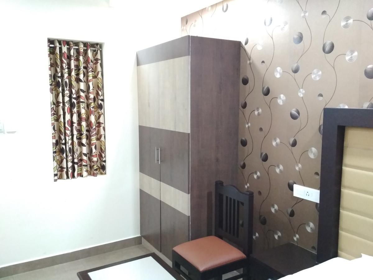 Hotel Rukmini Alwaye Εξωτερικό φωτογραφία